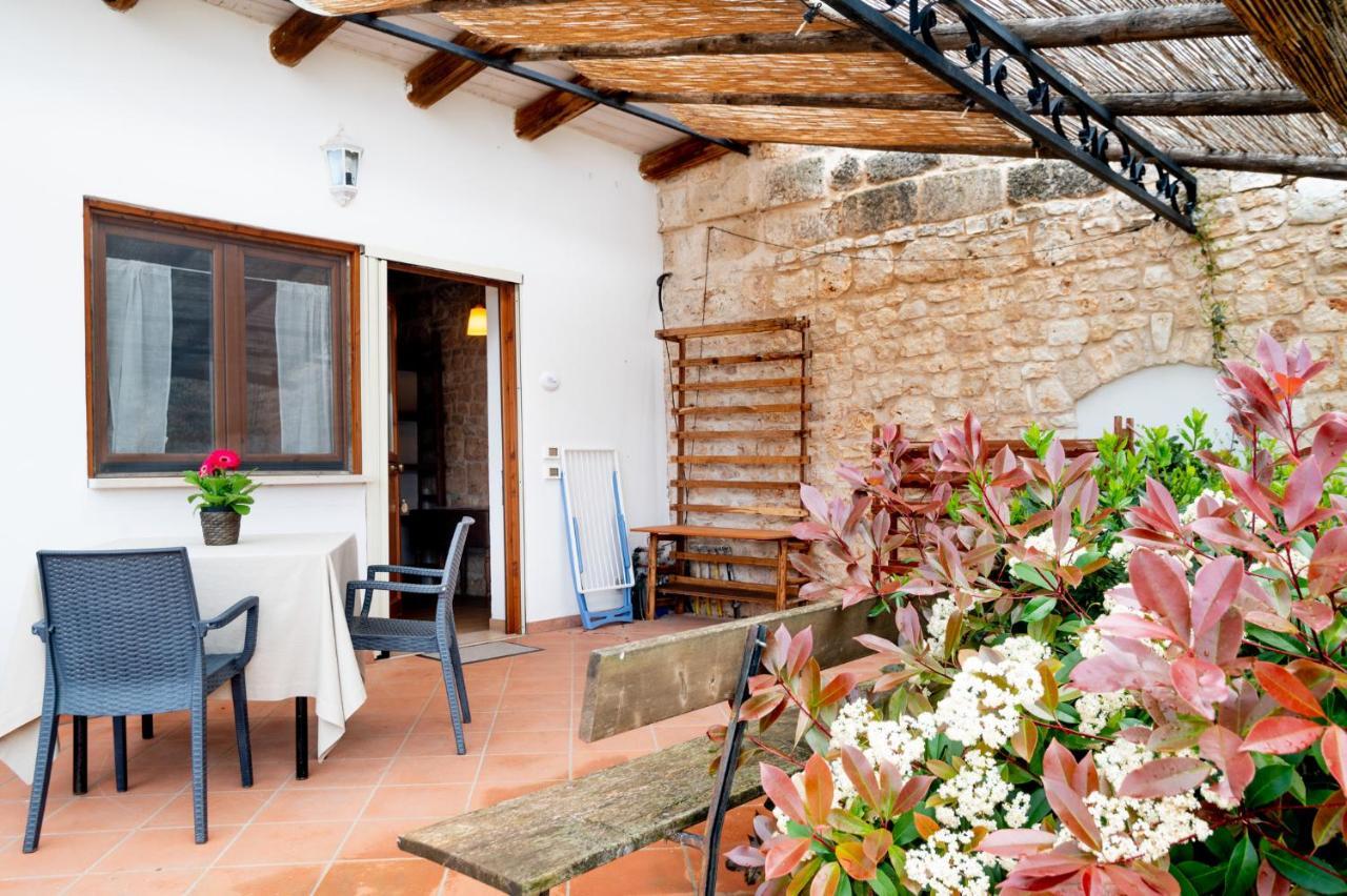 Casina Dei Preti Villa Conversano Luaran gambar