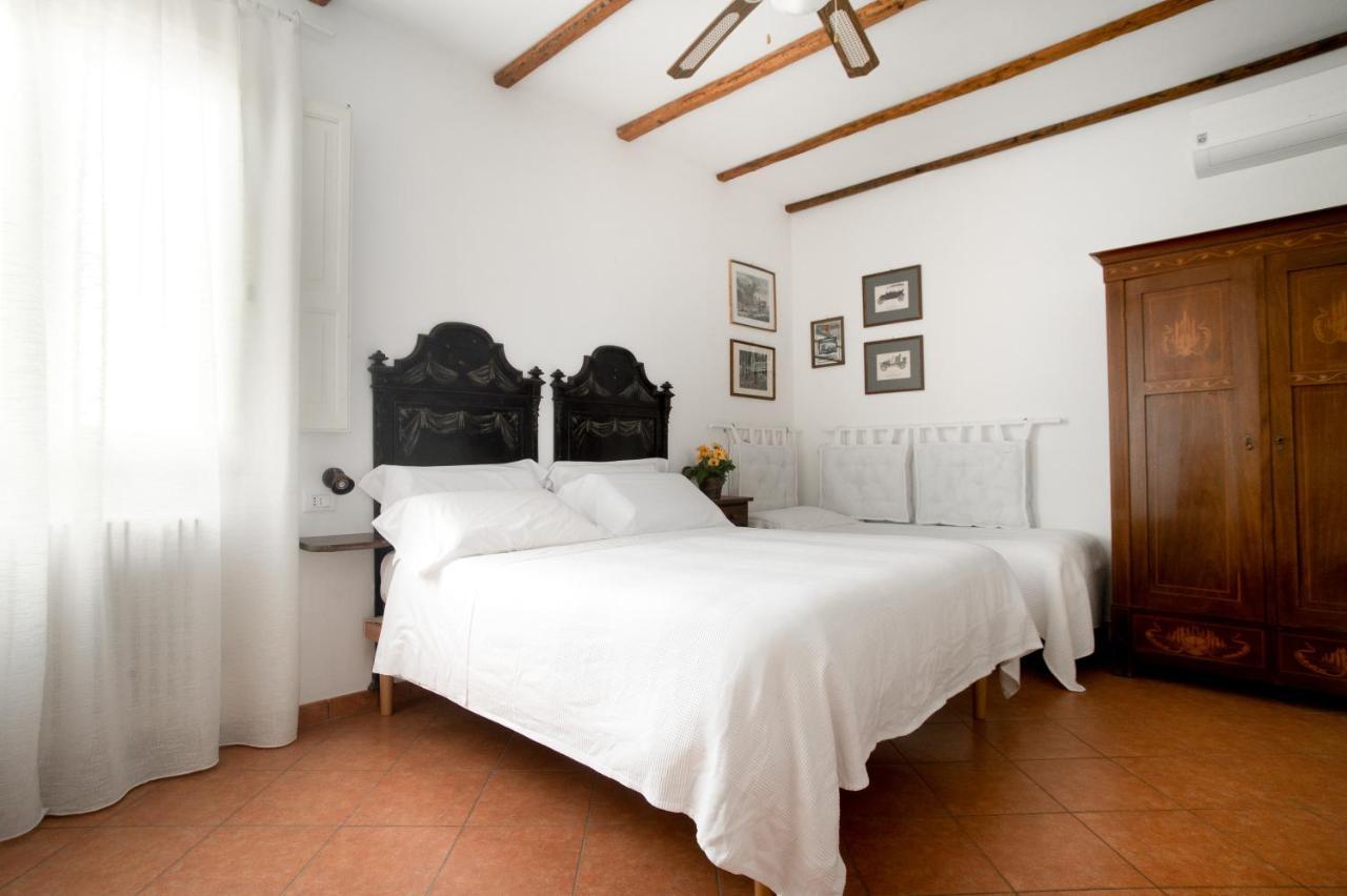 Casina Dei Preti Villa Conversano Luaran gambar