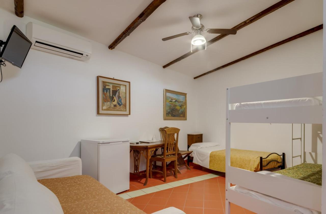 Casina Dei Preti Villa Conversano Luaran gambar